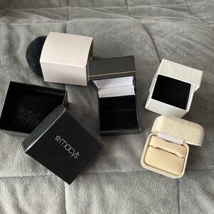 5 Ring Boxes